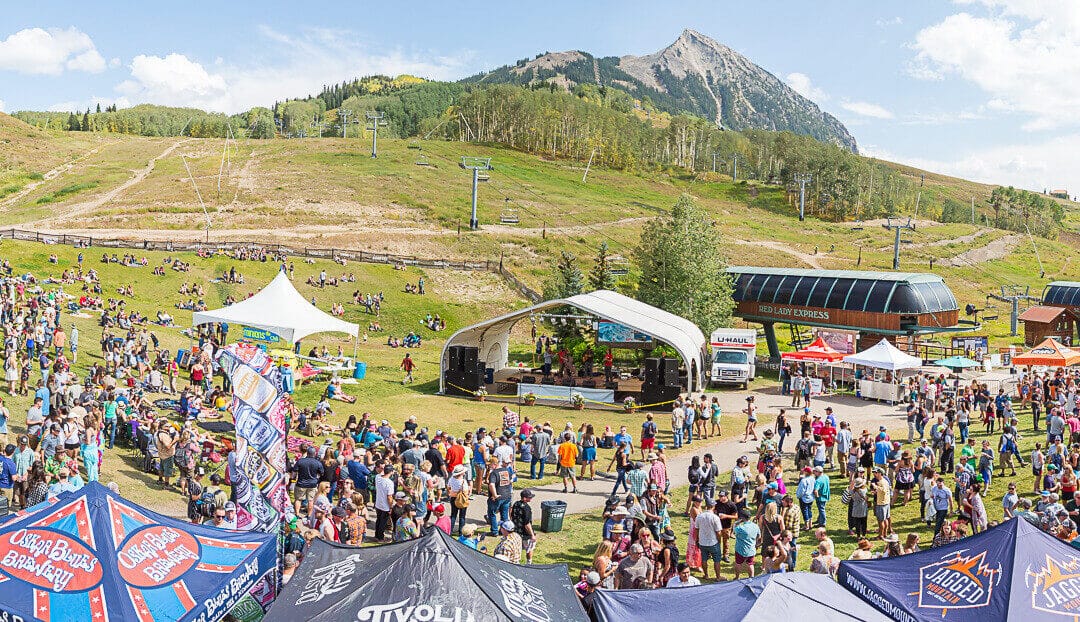 panoramic image of Chili & Beer Festival in Crested Butte