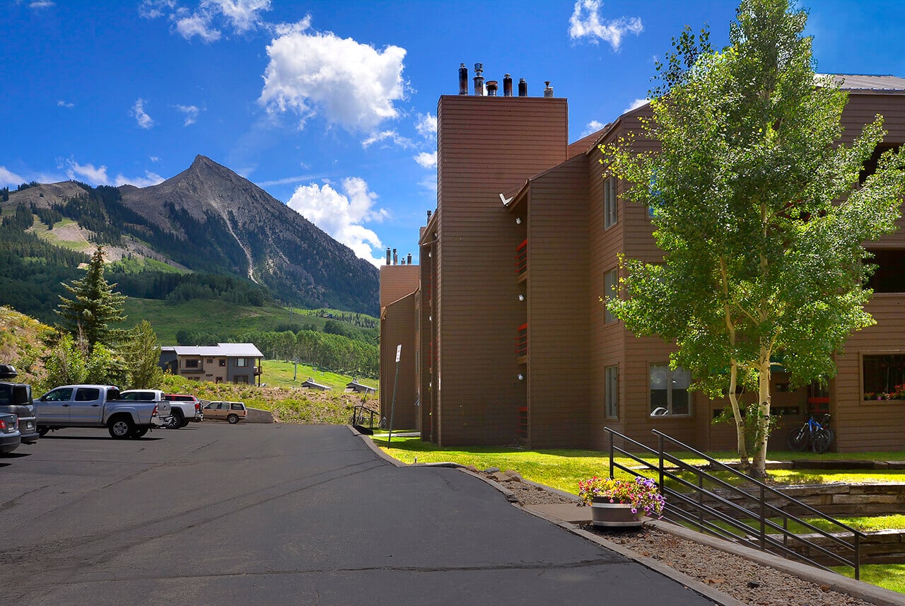 Under Contract 25 Emmons Road, Unit 34, Mt. Crested Butte