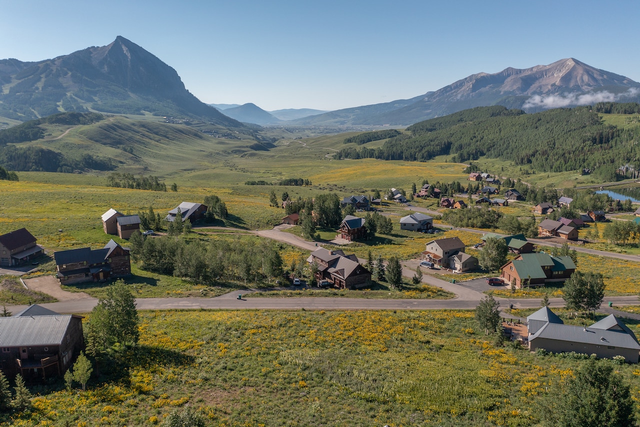 Crested Butte Real Estate - aerial view of Meridian Lake Park