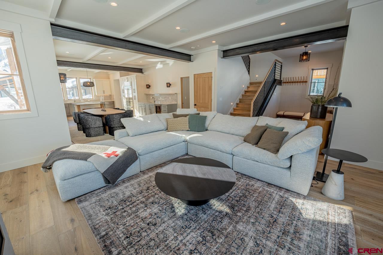 922 Belleview Avenue | Crested Butte Collection