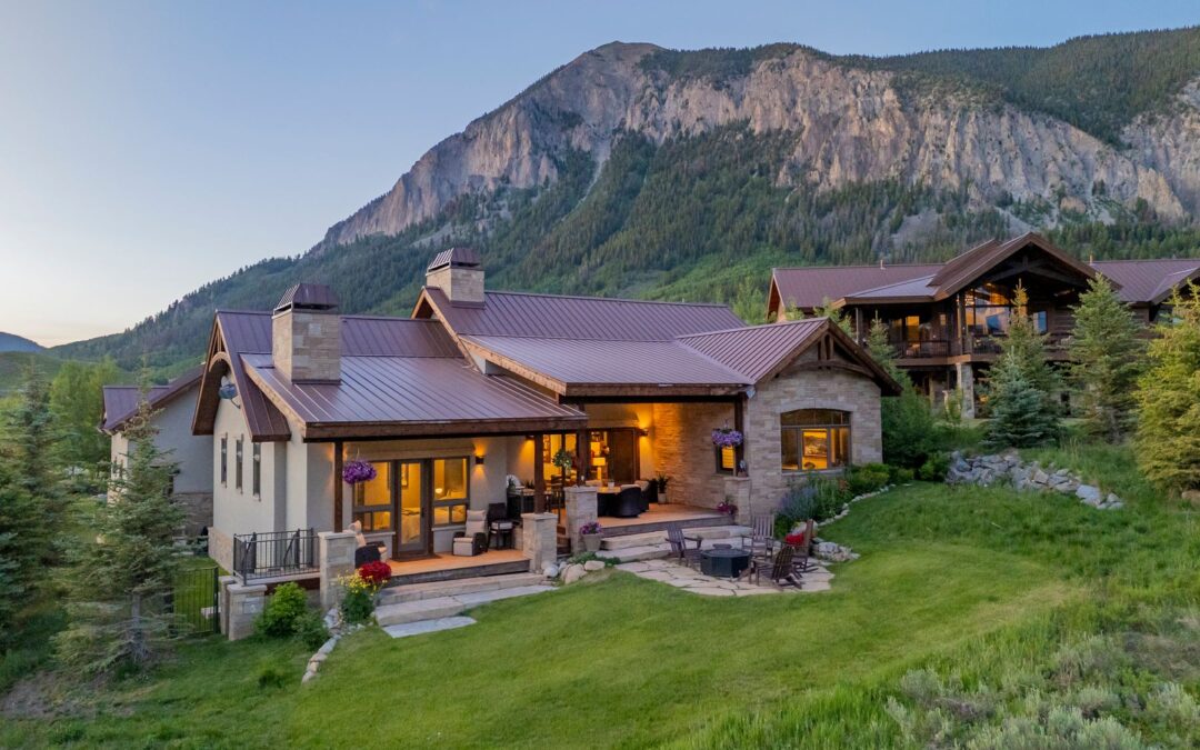 Just Listed: A Stunning Home on the 10th Fairway