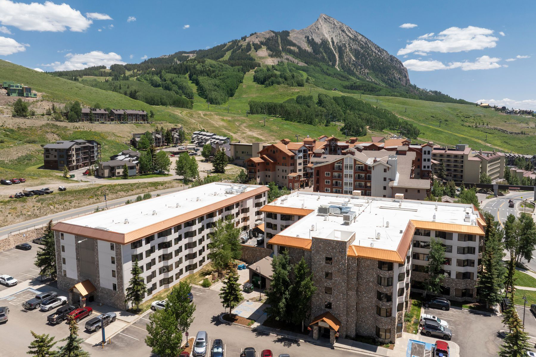 Grand Lodge, Mt. Crested Butte Grand Lodge, Mt. Crested Butte